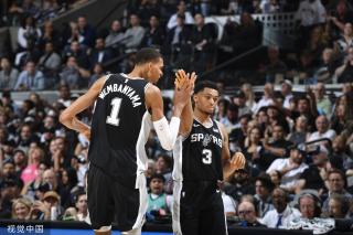 录比肩鲨鱼 录比肩鲨鱼