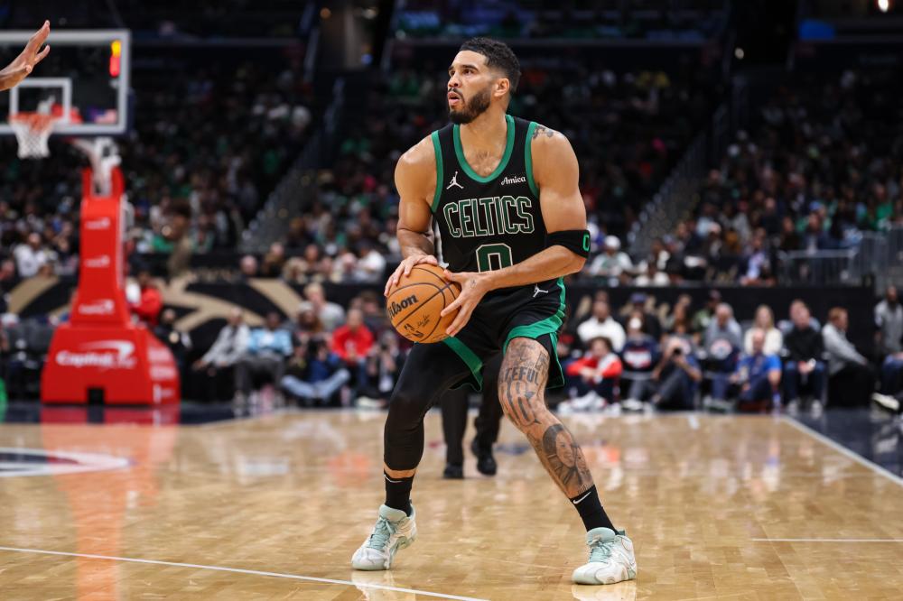 他在谈及球 他在谈及球